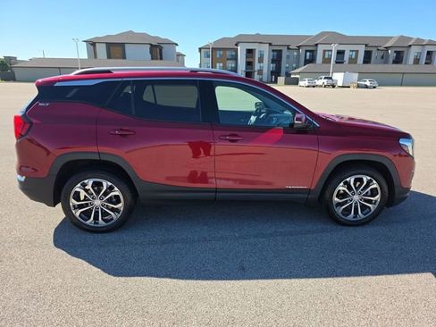 Used 2020 GMC Terrain SLT w/ Preferred Package FWD image 14