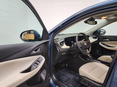 Used 2024 Buick Encore GX Avenir w/ Avenir Convenience Package image 11