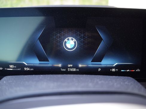 Used 2024 BMW X5 sDrive40i w/ M Sport Package RWD image 20