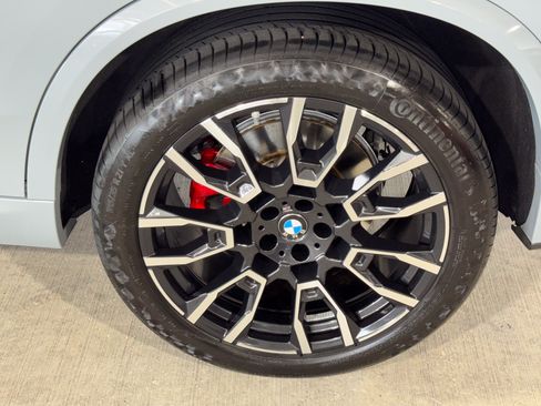 Used 2025 BMW X5 sDrive40i w/ M Sport Package RWD image 36