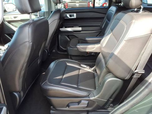 Used 2024 Ford Explorer XLT w/ Equipment Group 202A AWD/4WD image 11