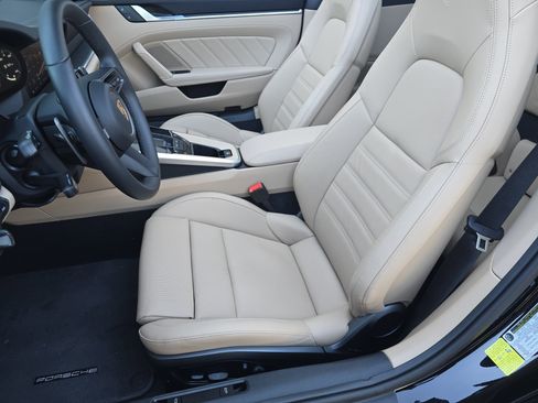 Certified 2024 Porsche 911 Targa 4S image 5