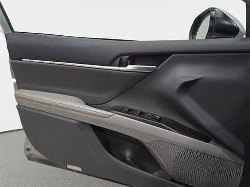 Used 2024 Toyota Camry XSE image 28