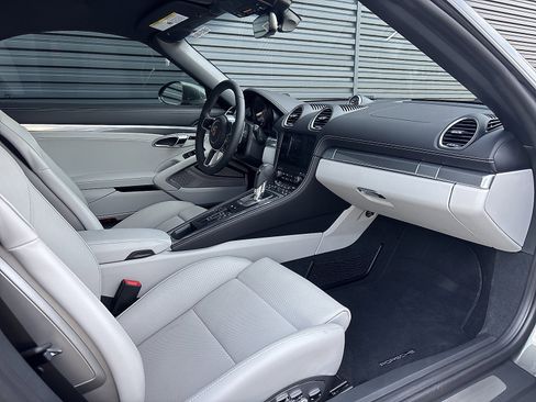 Certified 2025 Porsche 718 Boxster S image 13