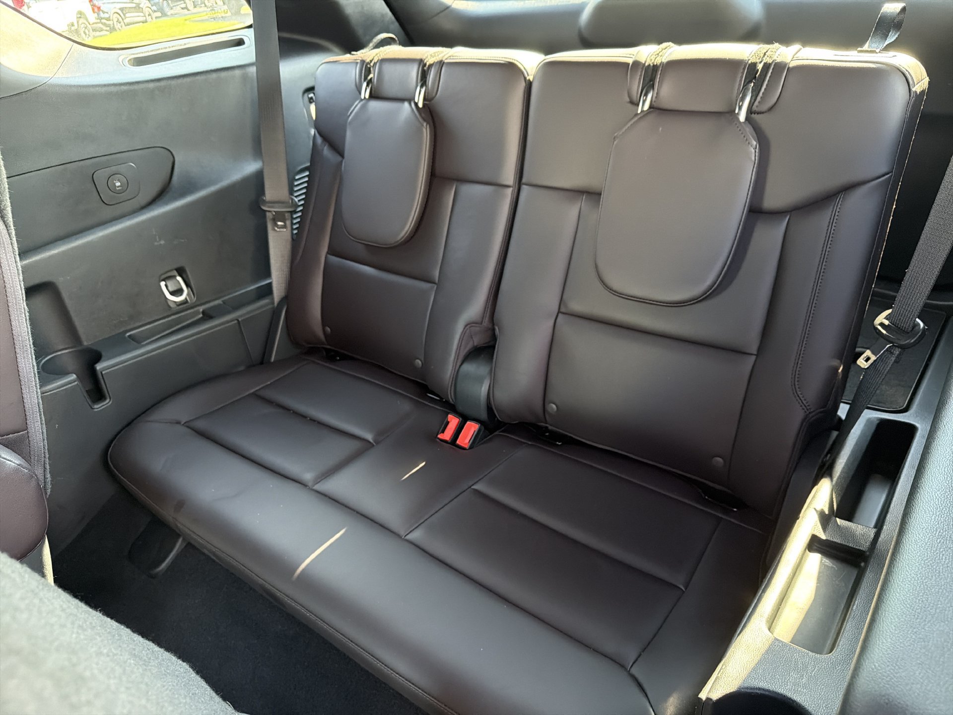Used 2025 Ford Explorer Platinum w/ Ultimate Package AWD/4WD image 26