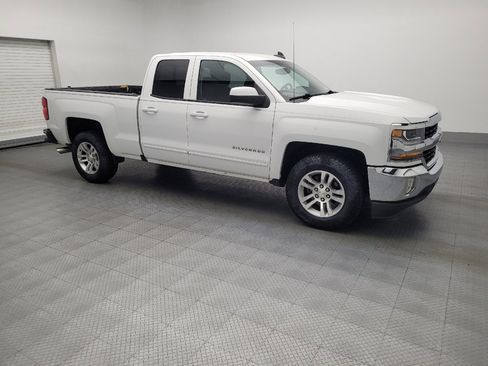Used 2018 Chevrolet Silverado 1500 LT w/ All Star Edition image 11