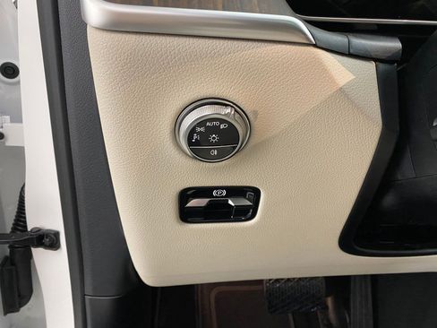 Used 2026 Mercedes-Benz GLC 300 4MATIC image 18