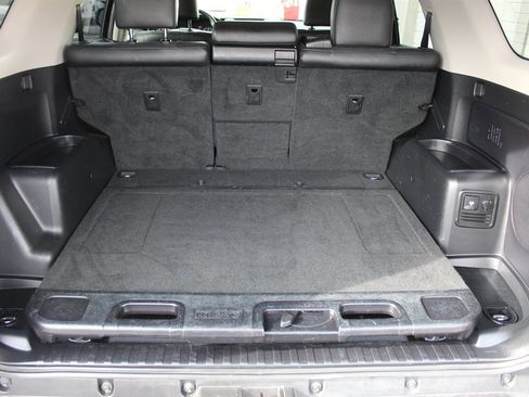 Used 2014 Toyota 4Runner Limited image 15