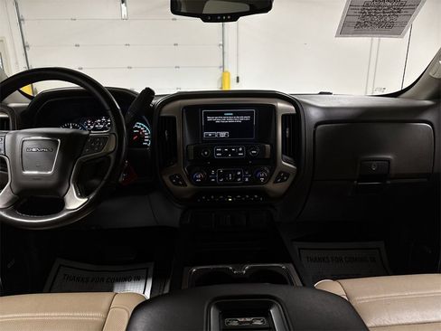 Used 2018 GMC Sierra 1500 Denali w/ Denali Ultimate Package image 10