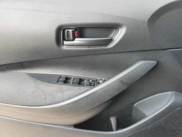 Used 2025 Toyota Corolla LE FWD image 20