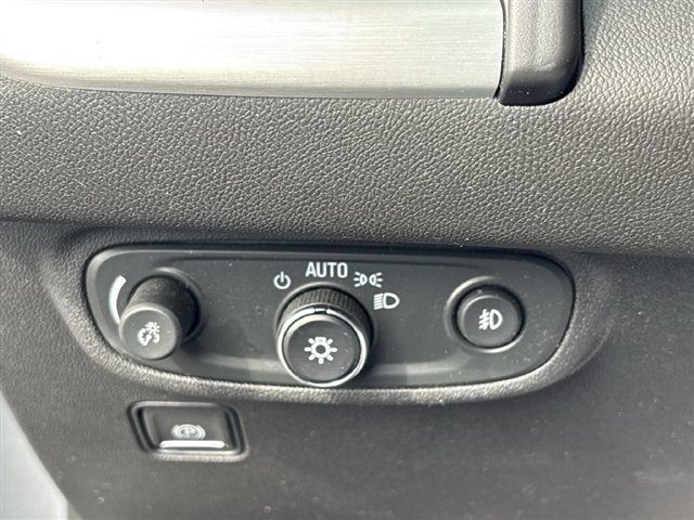 Certified 2024 GMC Terrain SLT w/ LPO, Floor Liner Package FWD image 17
