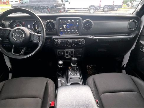 Used 2023 Jeep Wrangler Unlimited w/ Cold Weather Group AWD/4WD image 11