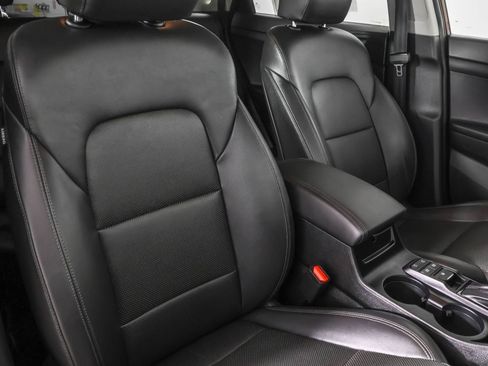 Used 2020 Hyundai Tucson Limited w/ Winter Weather Package image 43