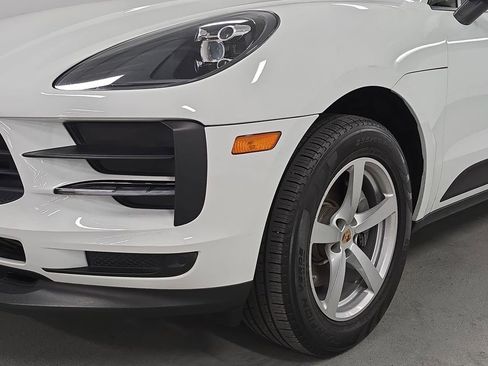 Certified 2019 Porsche Macan AWD/4WD image 11