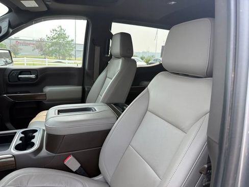 Used 2019 Chevrolet Silverado 1500 RST AWD/4WD image 15