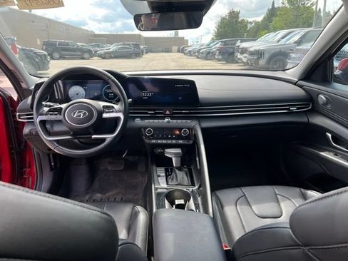 Used 2023 Hyundai Elantra Limited FWD image 21