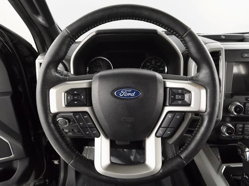 Used 2019 Ford F150 Lariat w/ Equipment Group 502A Luxury image 14