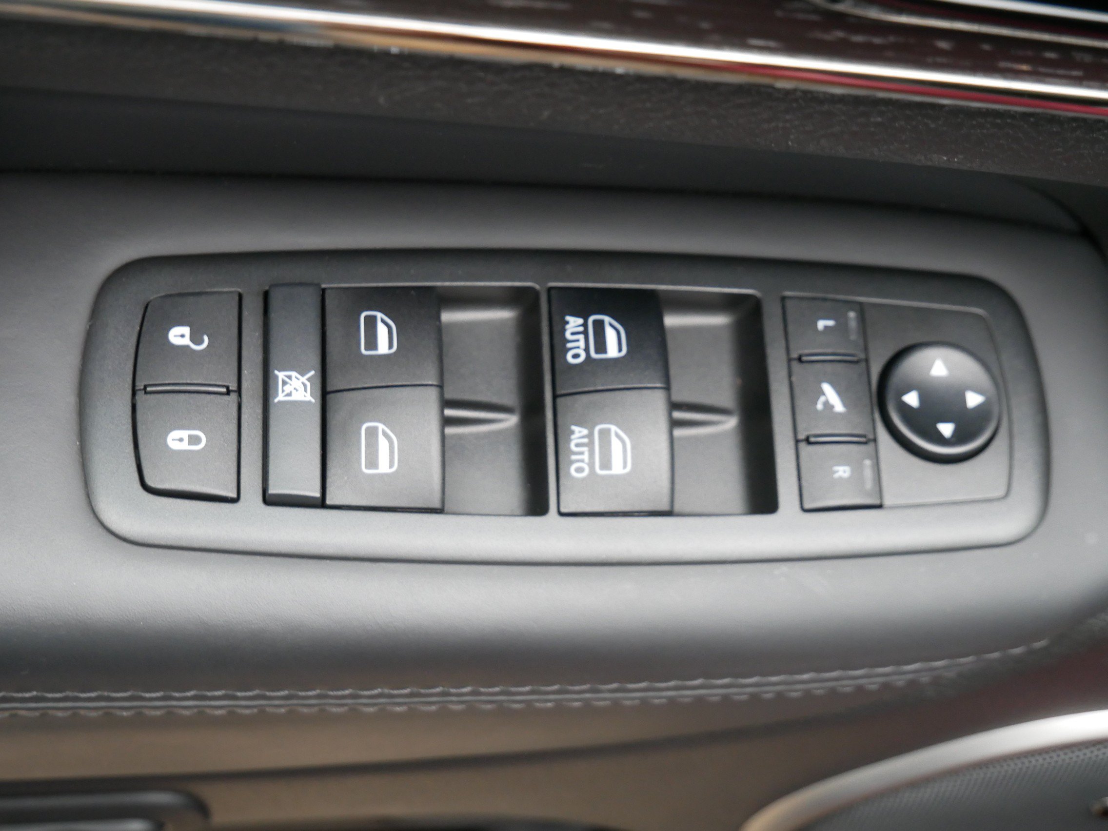 Used 2019 Jeep Grand Cherokee High Altitude AWD/4WD image 10