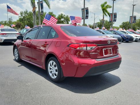 Used 2024 Toyota Corolla LE FWD image 9