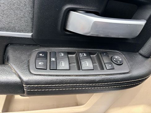 Used 2022 RAM 3500 Big Horn image 28