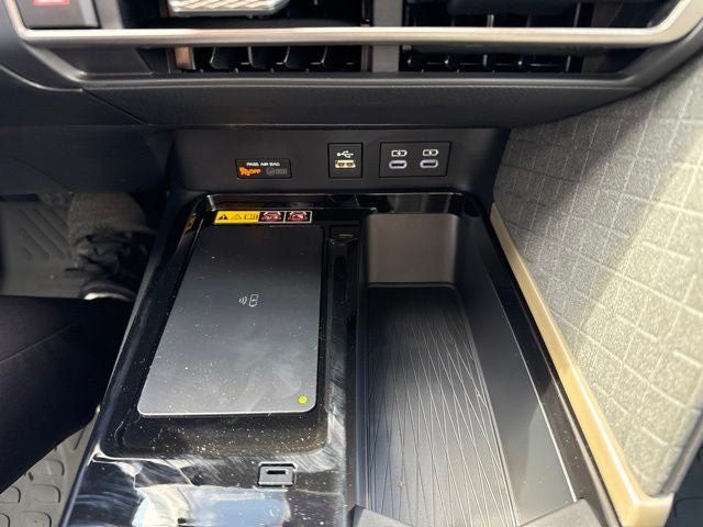 Used 2026 Toyota Camry XLE FWD image 30