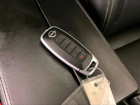 Used 2023 Nissan Rogue SL w/ SL Premium Package FWD image 13