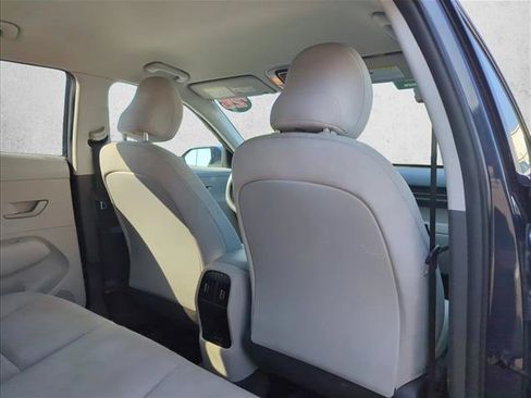 Used 2025 Hyundai Kona SEL FWD image 19