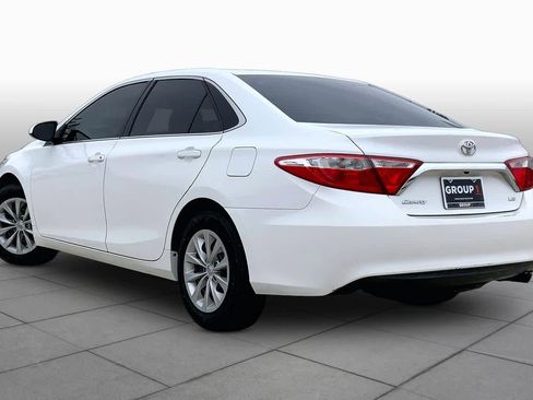 Used 2015 Toyota Camry LE FWD image 12