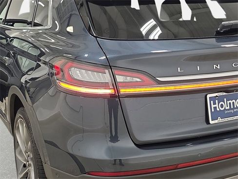 Used 2022 Lincoln Nautilus Reserve w/ Equipment Group 201A image 31