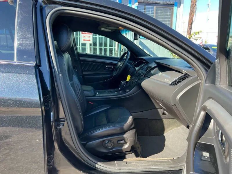 Used 2015 Ford Taurus SEL FWD image 12