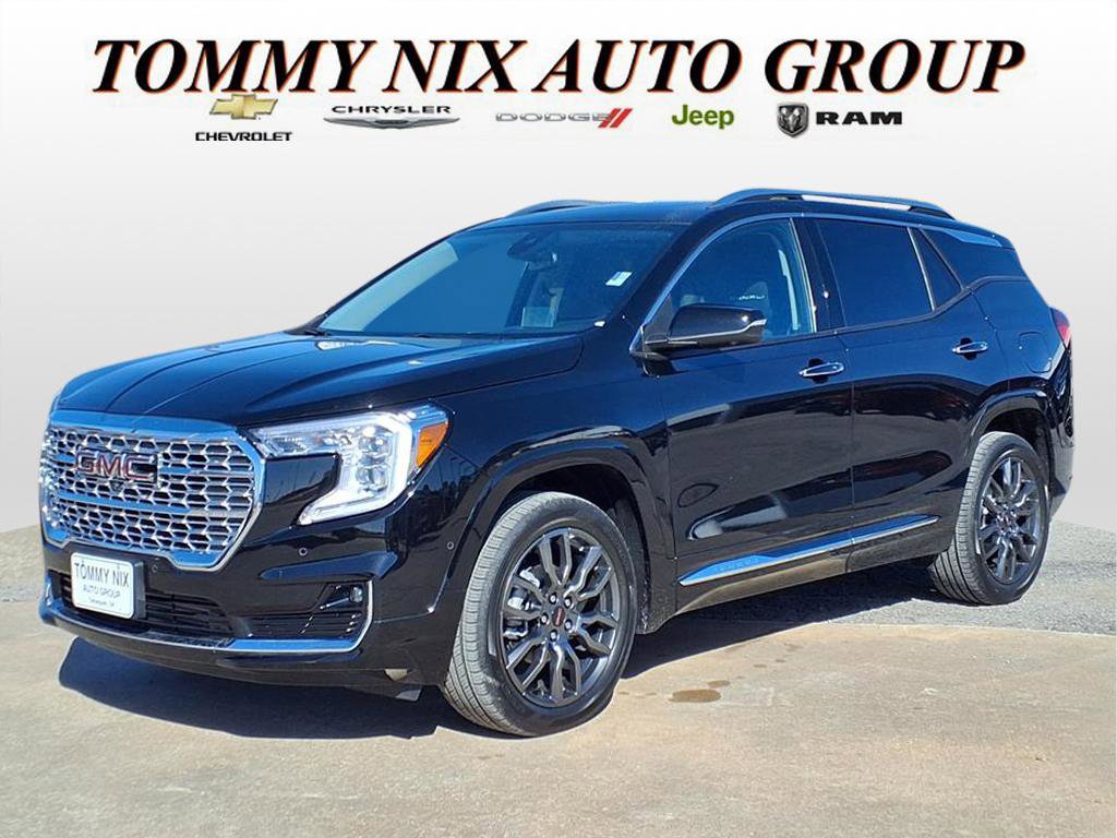 Used 2023 GMC Terrain Denali w/ Black Diamond Edition AWD/4WD image 1