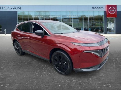 Certified 2025 Nissan Murano SV FWD image 3