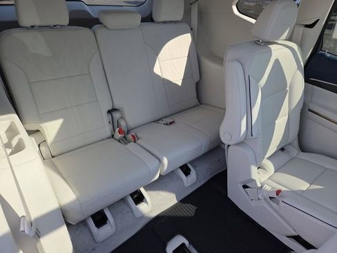 New 2026 Buick Enclave Avenir w/ Super Cruise Package image 28