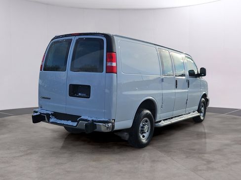 Used 2023 Chevrolet Express 2500 w/ Driver Convenience Package image 2