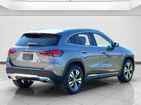 New 2026 Mercedes-Benz GLA 250 image 3