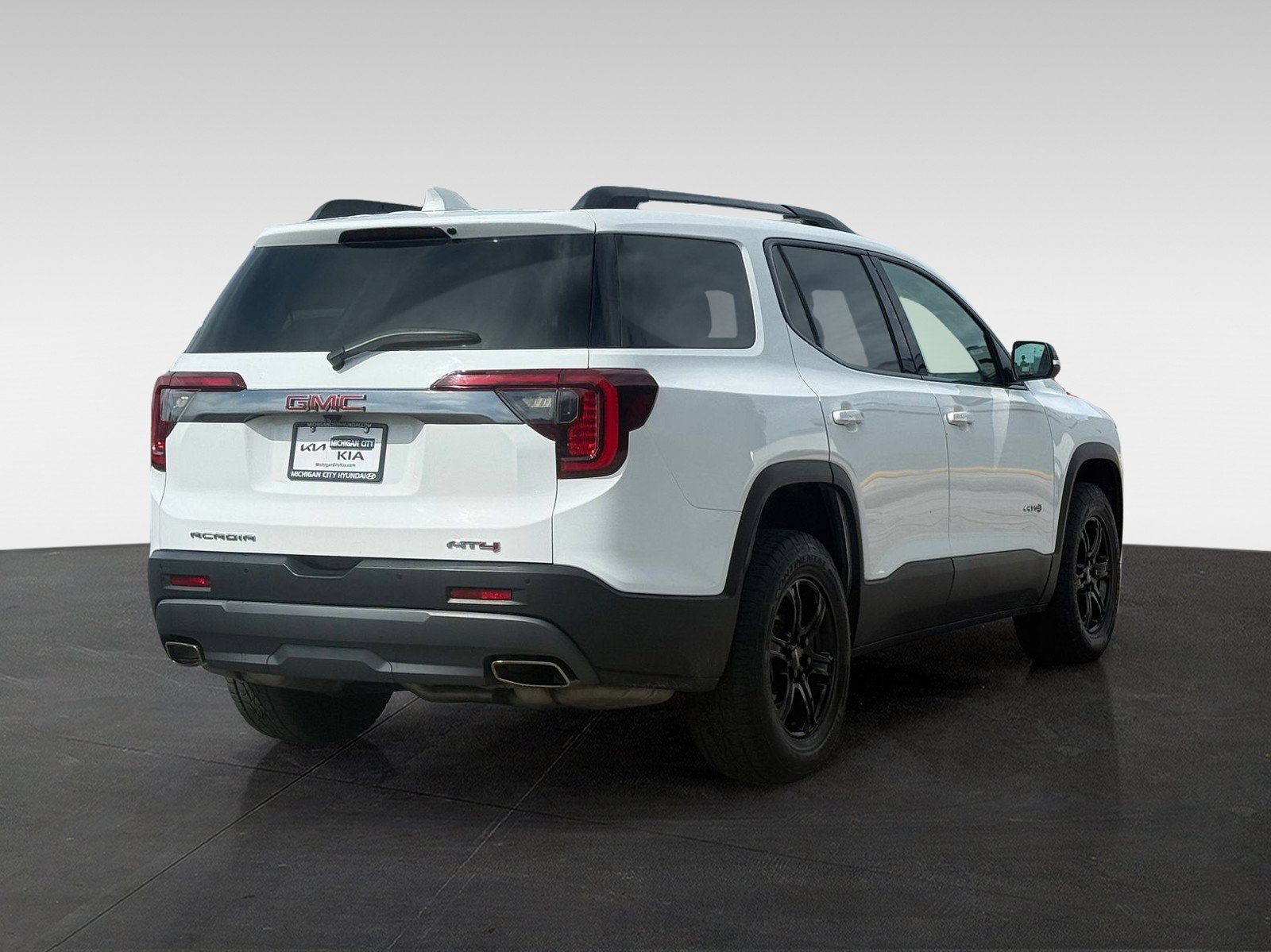 Used 2021 GMC Acadia AT4 w/ LPO, Floor Liner Package AWD/4WD image 5