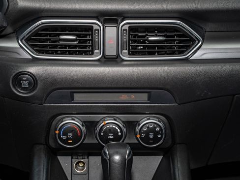 Used 2018 MAZDA CX-5 Sport image 17