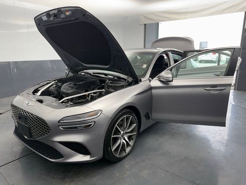 Used 2023 Genesis G70 2.0T AWD/4WD image 15