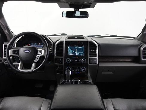 Used 2018 Ford F150 Lariat w/ Equipment Group 502A Luxury AWD/4WD image 10