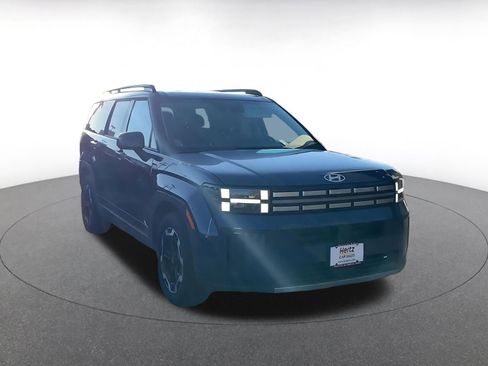 Used 2025 Hyundai Santa Fe SEL image 3