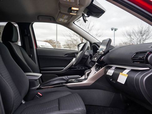 New 2025 Mitsubishi Eclipse Cross LE image 10