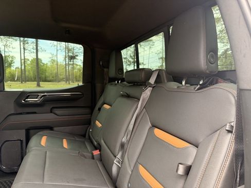 Used 2022 GMC Sierra 1500 AT4 w/ Technology Package image 29