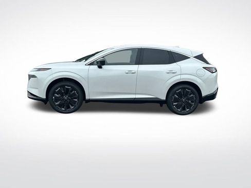 New 2025 Nissan Murano Platinum image 2