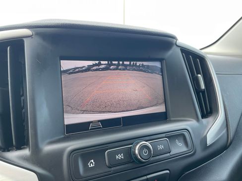 Used 2024 GMC Terrain SLE FWD image 22