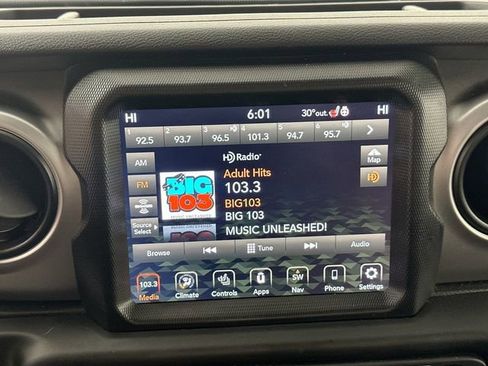 Used 2021 Jeep Gladiator Sport w/ Quick Order Package 24Q 80Th image 12