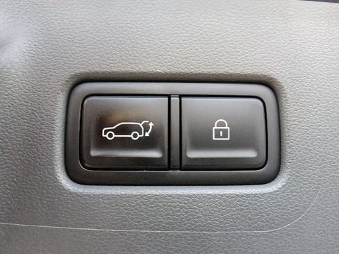 Used 2025 Hyundai Santa Fe SEL FWD image 31