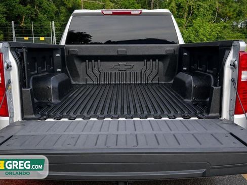 Used 2022 Chevrolet Silverado 1500 LT RWD image 16