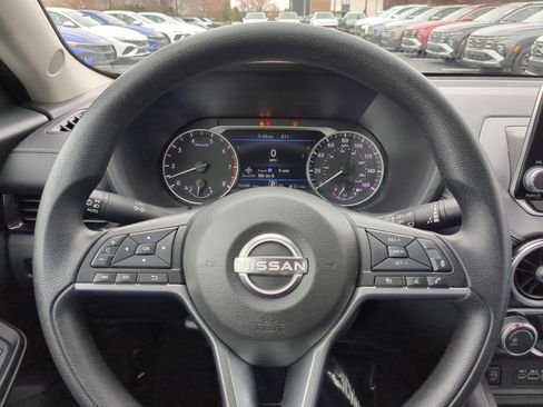 Used 2024 Nissan Sentra SV image 16