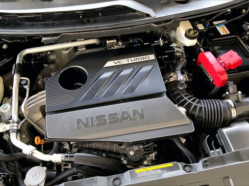 Used 2023 Nissan Rogue SV AWD/4WD image 34