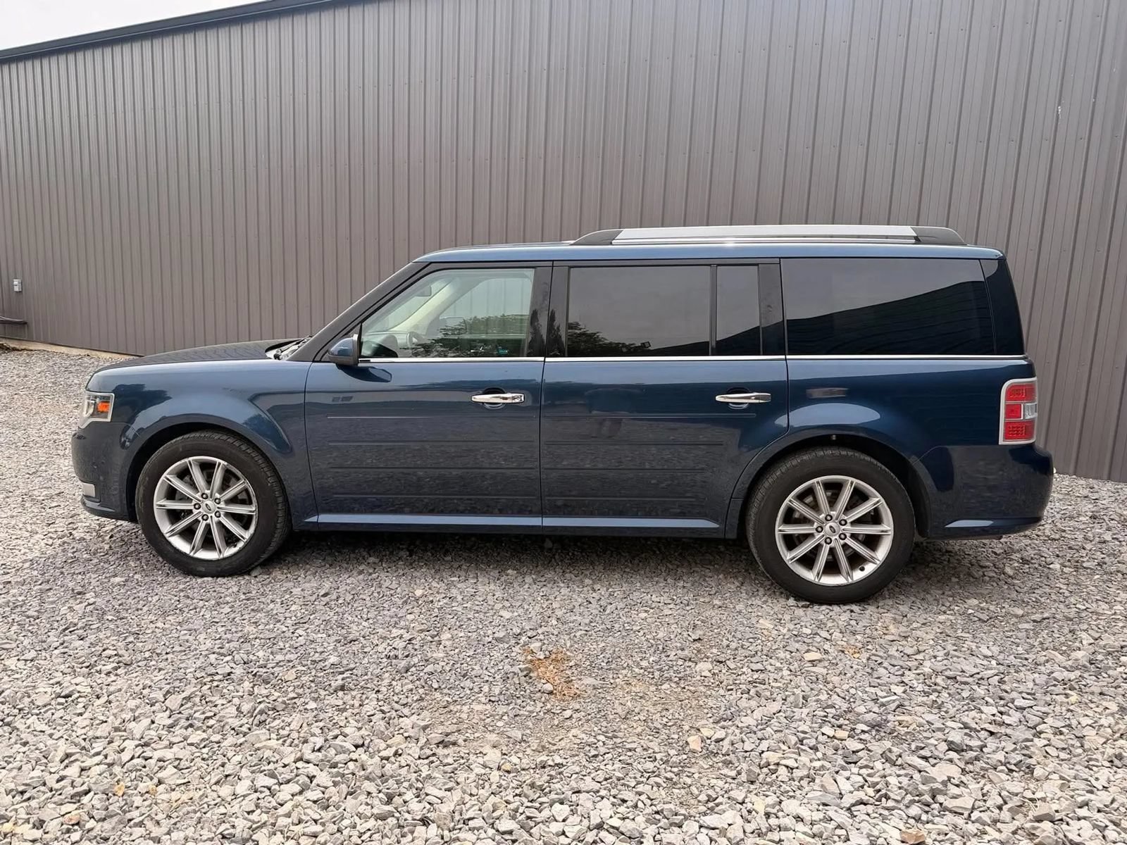 Used 2017 Ford Flex Limited w/ Equipment Group 301A FWD image 8